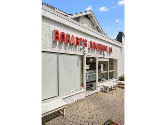 Building Photo - 3521 Girard Ave S