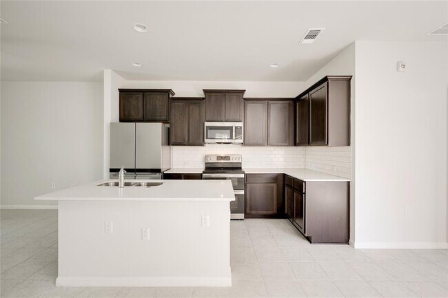Building Photo - 9706 Whisper Willow Blvd