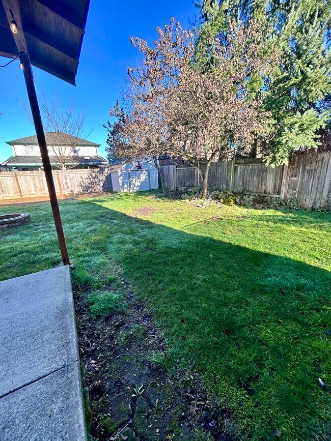 Building Photo - 15814 NE 90th St