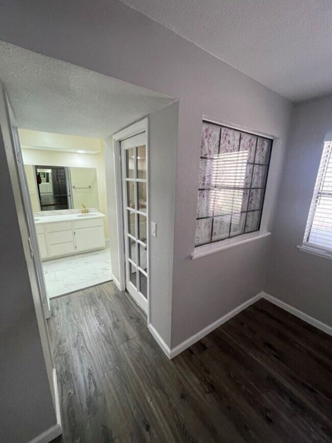 Building Photo - 4720 O'Bannon Dr