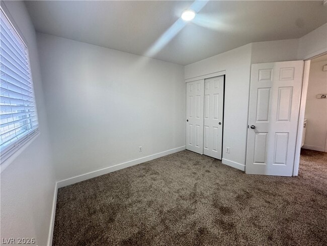 Building Photo - 6339 W Silver Ribbon Ct