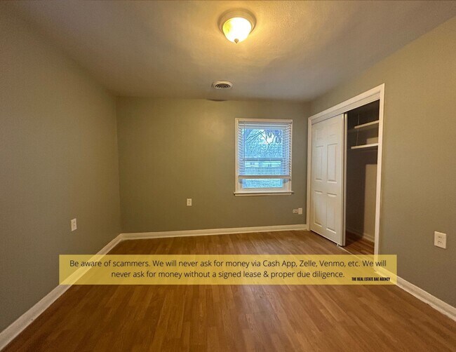 Building Photo - 1502 Trampe Ave