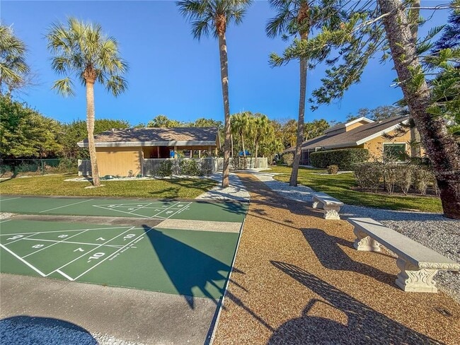 Building Photo - 4958 Village Garden Dr