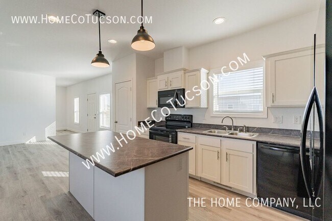 Building Photo - 11550 S Nogales Hwy