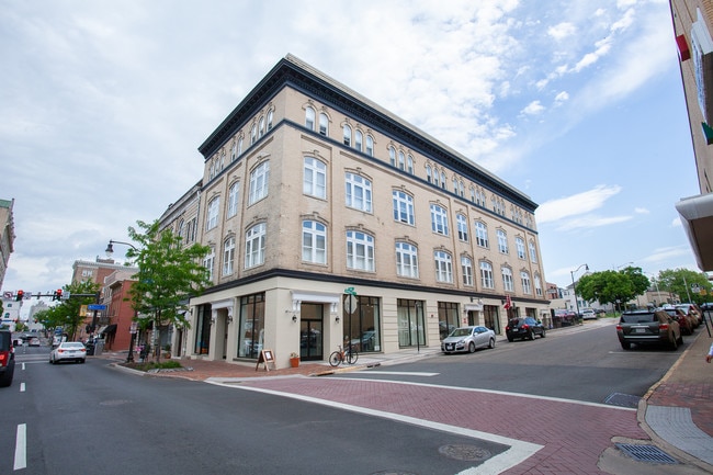 Primary Photo - Keezell Building