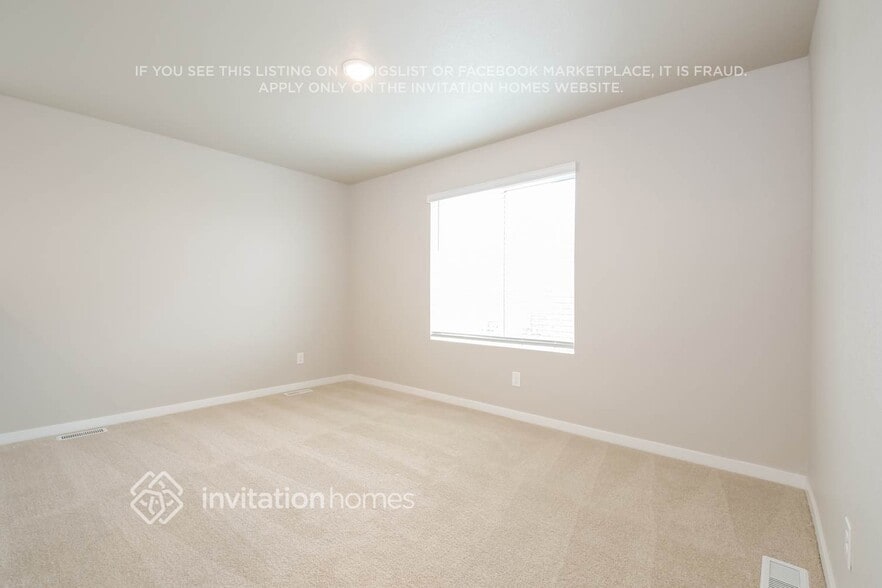 Building Photo - 2161 Christina St