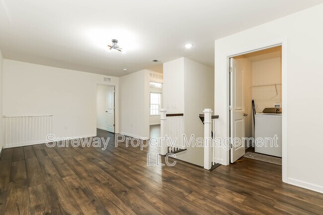 Building Photo - 2503 Charleston Dr