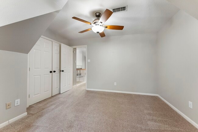 Building Photo - 17 N Spiral Vine Cir