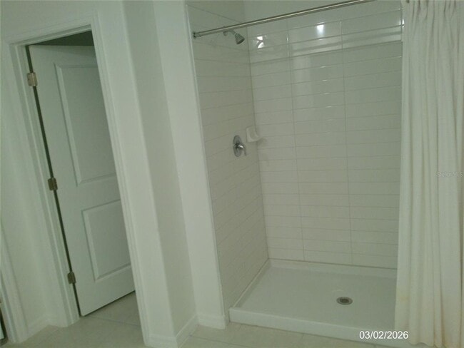 Building Photo - 1646 Red Loop