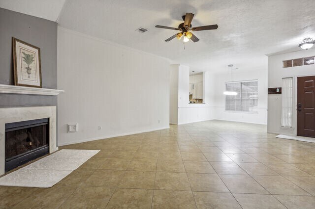 Building Photo - 18617 Hiddenbay Way