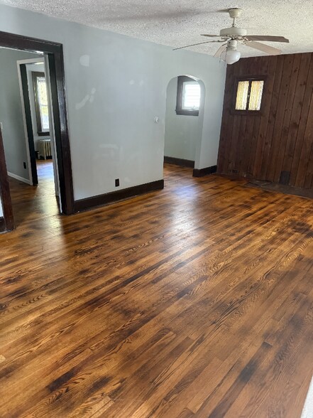 Building Photo - 280 Southmont Blvd