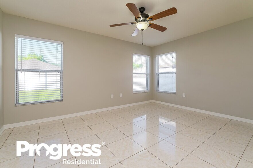 Building Photo - 10506 Early Light Ct