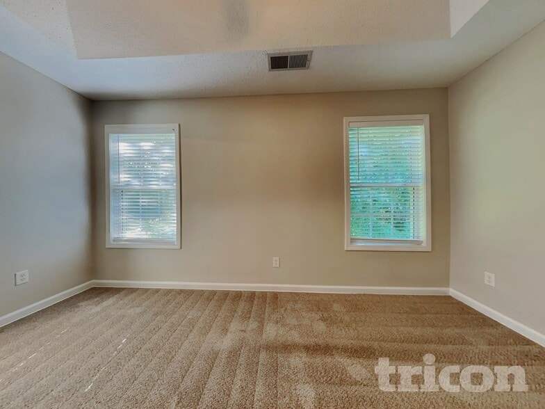 Building Photo - 103 Fairfax Dr