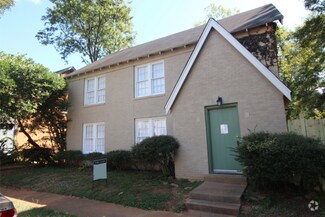 Building Photo - Top Floor-Triplex Unit in Tyler! Coming Soon!