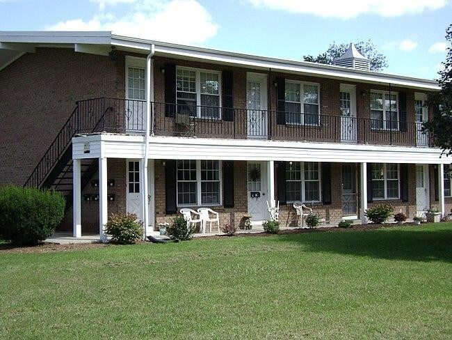 Primary Photo - Thunderbird Terrace