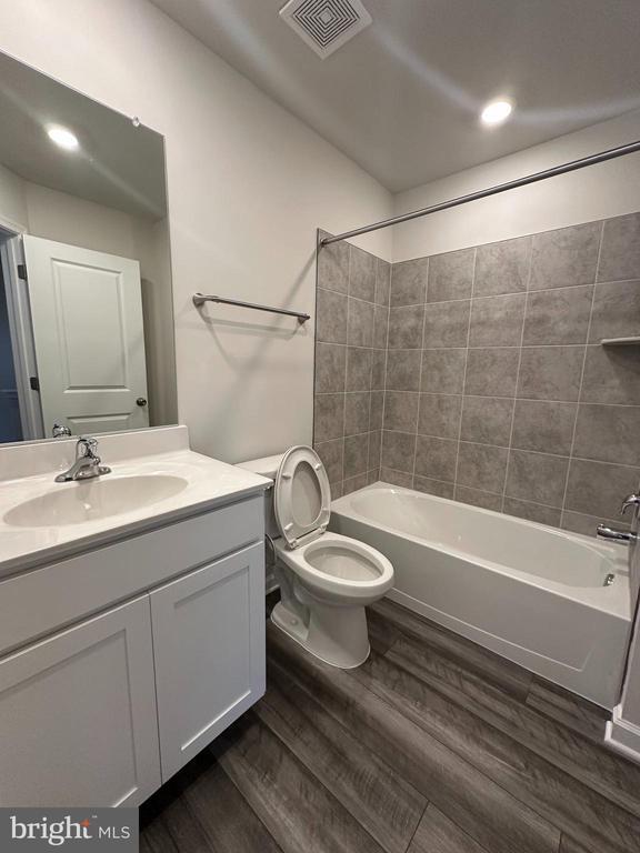 Building Photo - 327 Sandy Btm Cir