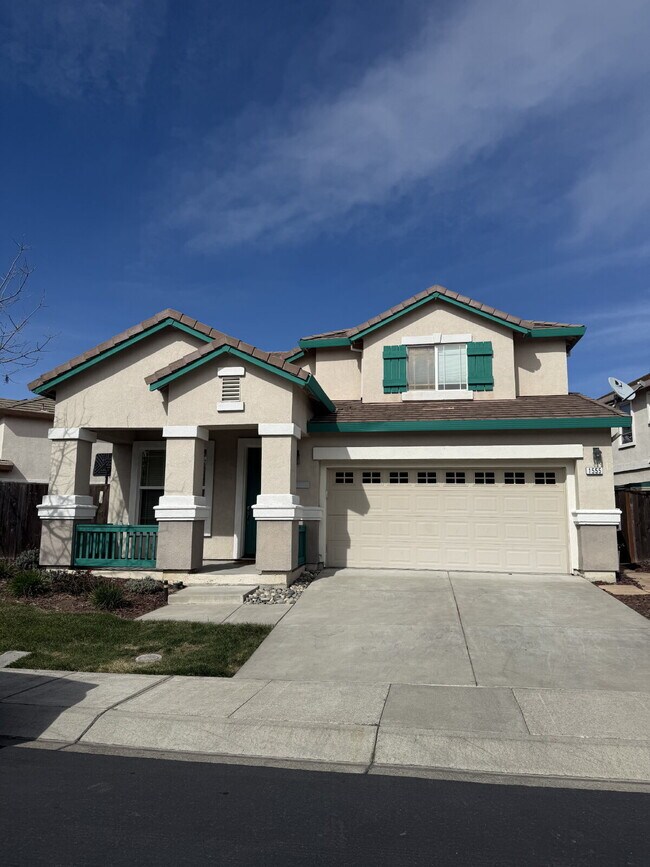 Building Photo - Charming 4-Bedroom, 3-Bathroom Single-Family Home