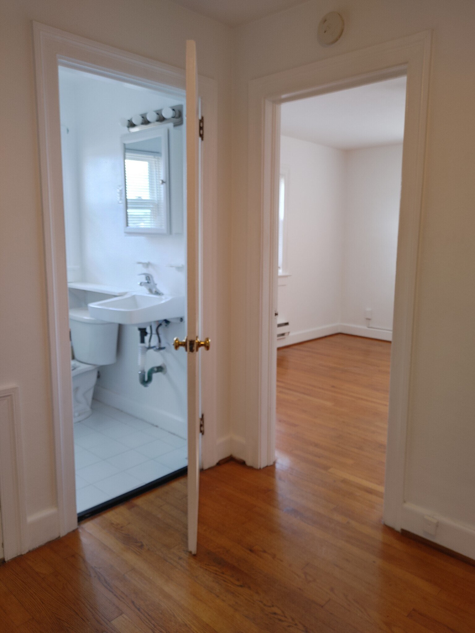 Area leading to bedroom - 3837 Beach Ave