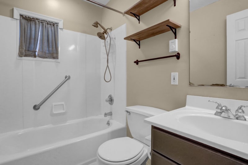 Building Photo - 719 Franklin St