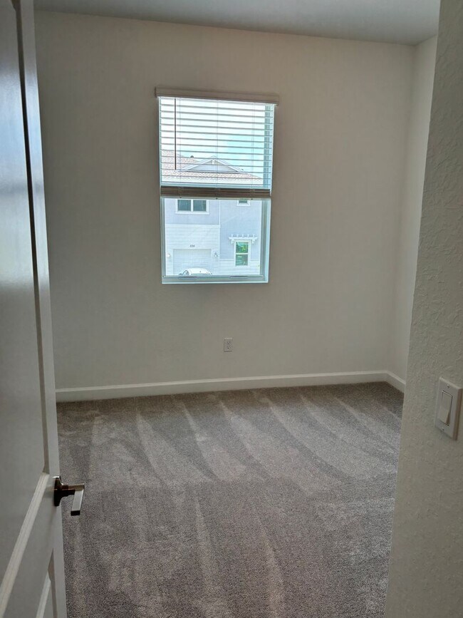 Building Photo - Veranda Landings