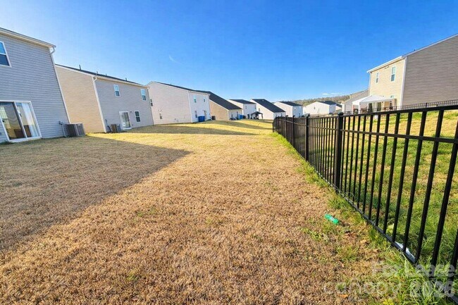 Building Photo - 193 Brentwood Dr