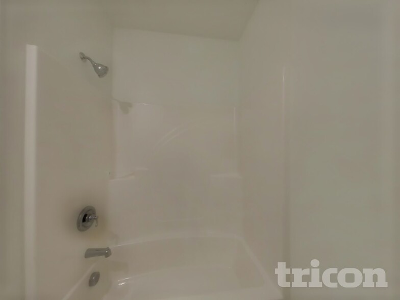 Building Photo - 11823 Moorfield Ln