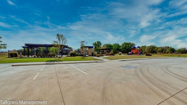 Building Photo - Pool + Park Community! 3/2/2 Plus Office!