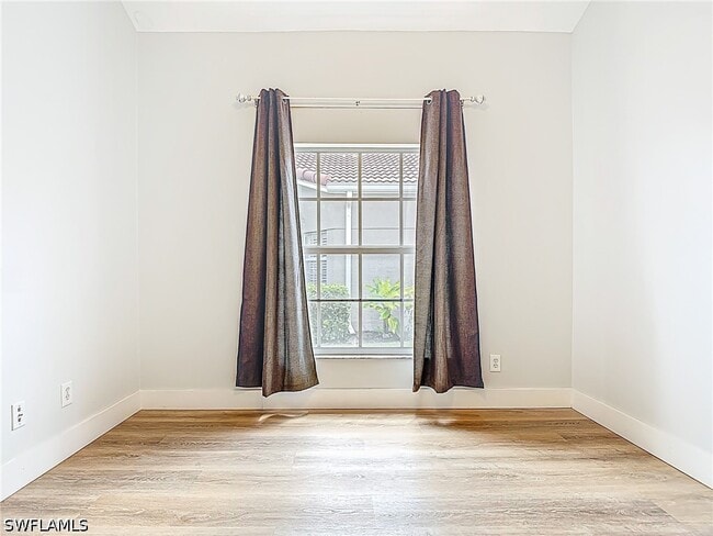 Building Photo - 351 Pindo Palm Dr