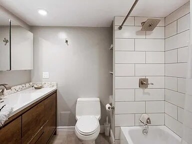 Studio - bathroom - 755 Fern Ave