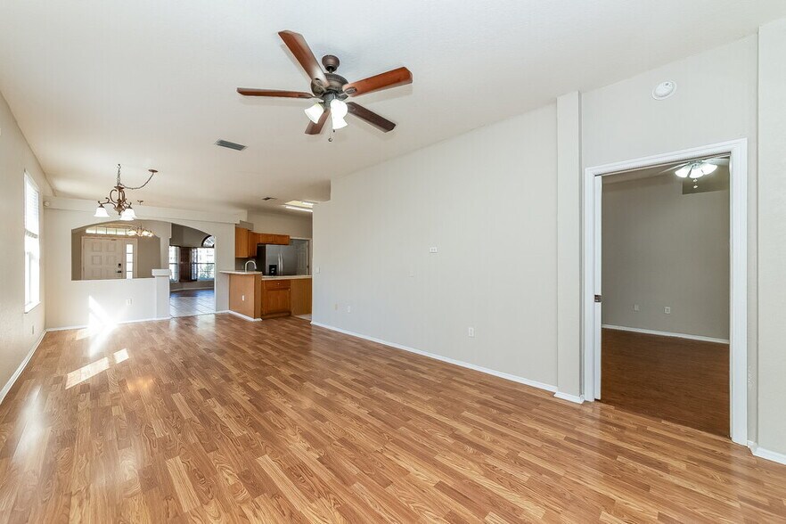 Building Photo - 12262 Hollybush Terrace