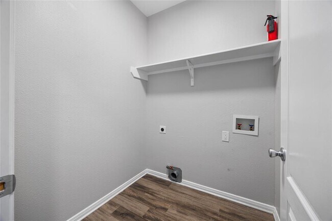 Building Photo - 3628 Hawk Ridge St