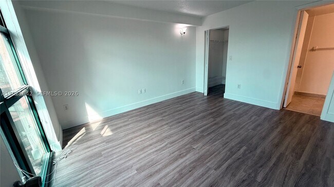 Building Photo - 11800 SW 18th St