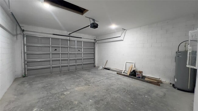 Building Photo - 16471 SW 27th Ave