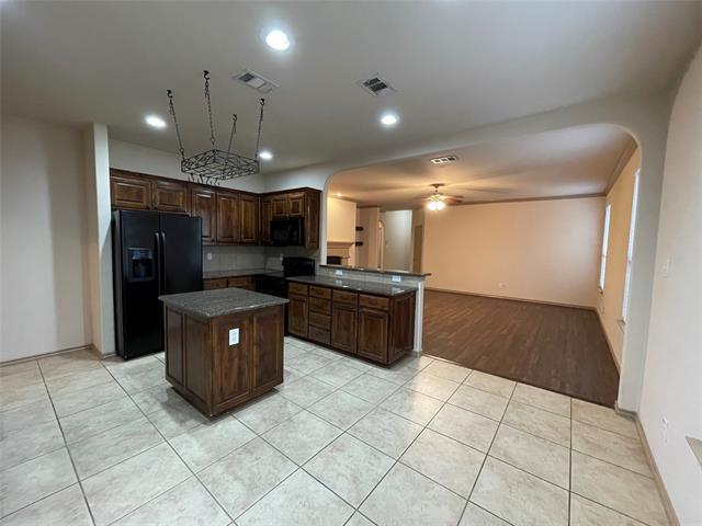 Building Photo - 532 Baverton Ln