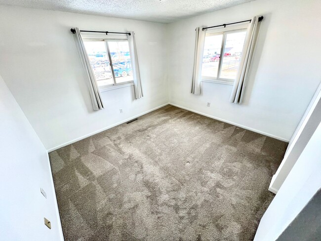 Building Photo - 1429 Aspen St