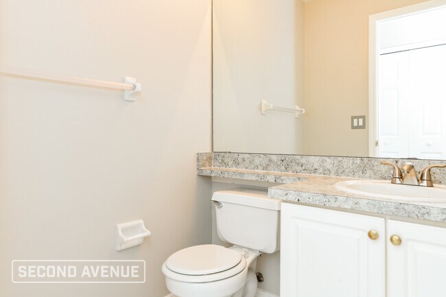Building Photo - 2216 Wyndam Way