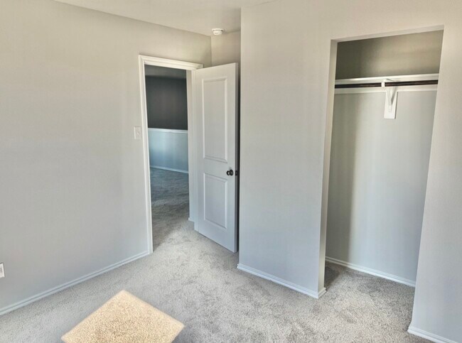 Building Photo - 2865 Autumnwood Wy