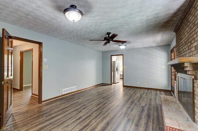 Building Photo - 130 Aspen Way