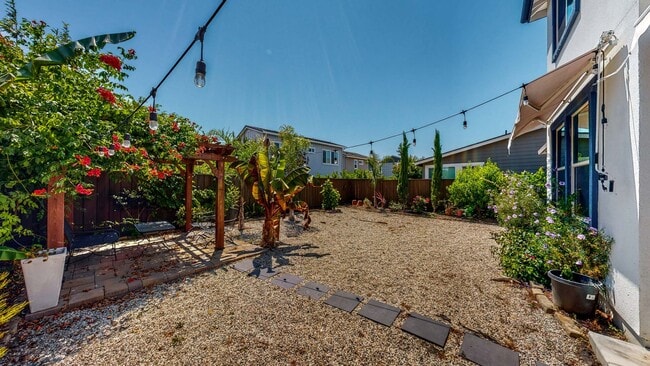 Building Photo - PURE Property Management Presents: Modern 4 Bedroom Home in Coffey Park!