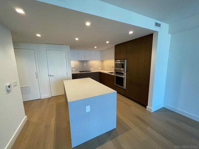 Building Photo - 1388 Kettner Blvd