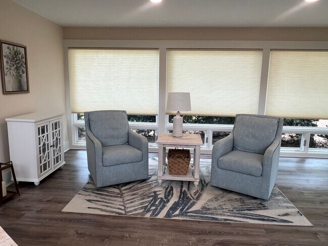 Building Photo - Briarwood Villa - One Level, Golf View