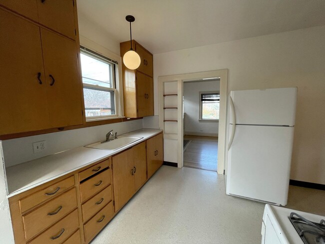 Building Photo - Gorgeous 1920s Bungalow in St John with Fenced Yard, Washer/Dryer Included