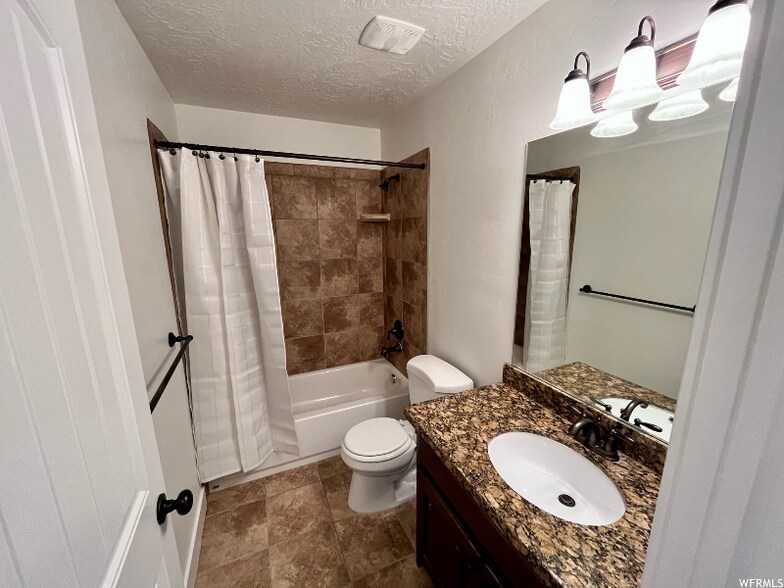 Building Photo - 828 S 1770 W