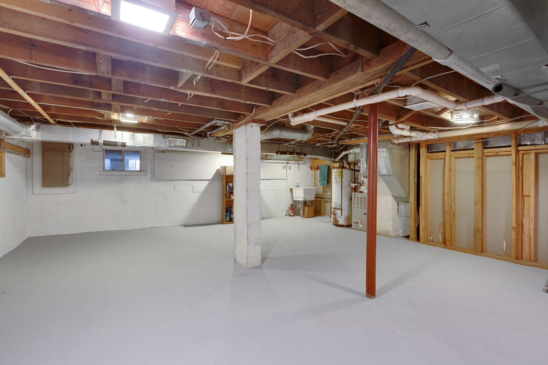 Building Photo - 1806 N Danville St