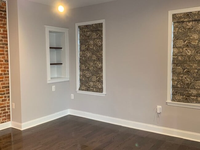 Building Photo - Charming Philadelphia Home in a Prime Location