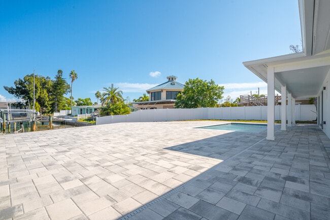 Building Photo - 4107 Miller Dr