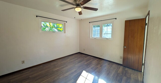 Building Photo - 3 Bedroom Home in the Hudson Manor Community Near S McClintok Dr and E Apache Blvd!