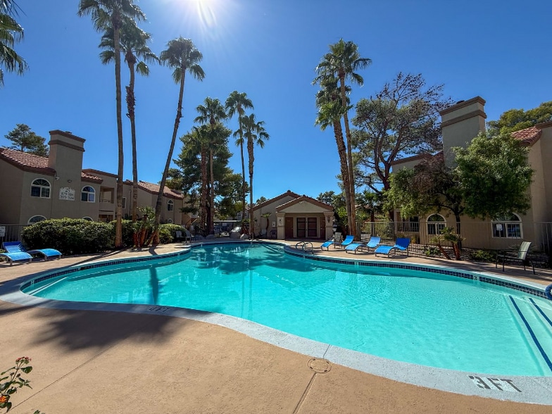 Primary Photo - 3145 E Flamingo Rd