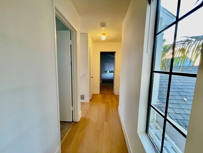 Building Photo - Beautiful 3bdrm/2ba in Mission Viejo!