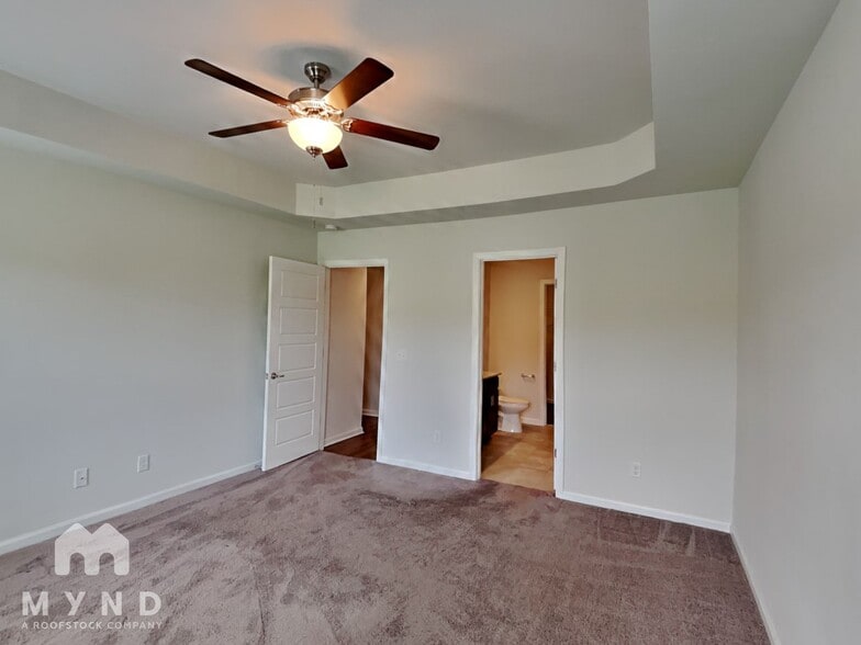 Building Photo - 118 Dasher Dr